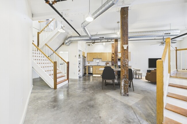 Photo - 28 Bayley St Townhome