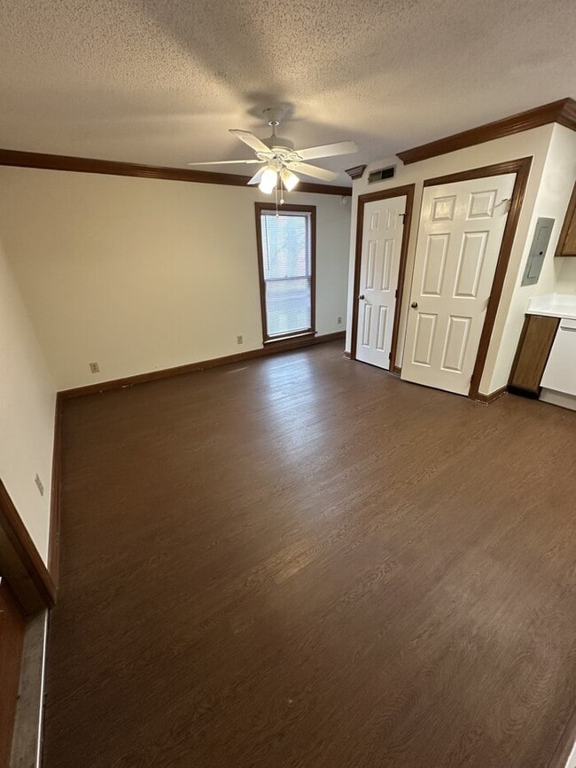 Building Photo - 3530 Ivy Commons Dr