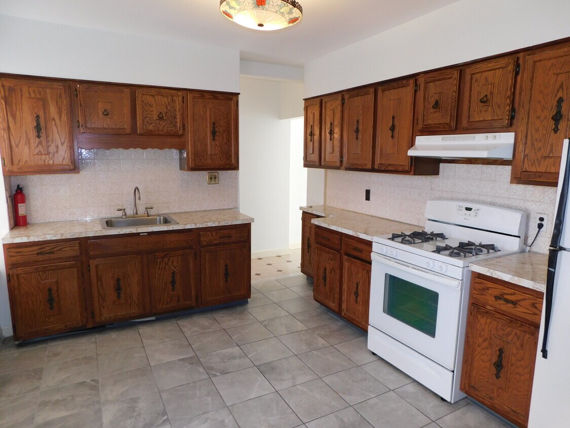 24 Marie Ave, Everett, MA 02149 Apartments 24 Marie Ave Everett, MA