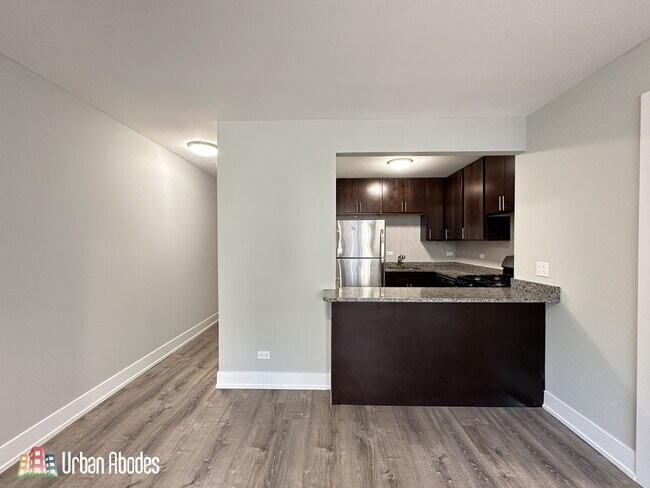 Foto del edificio - 528 W Surf St