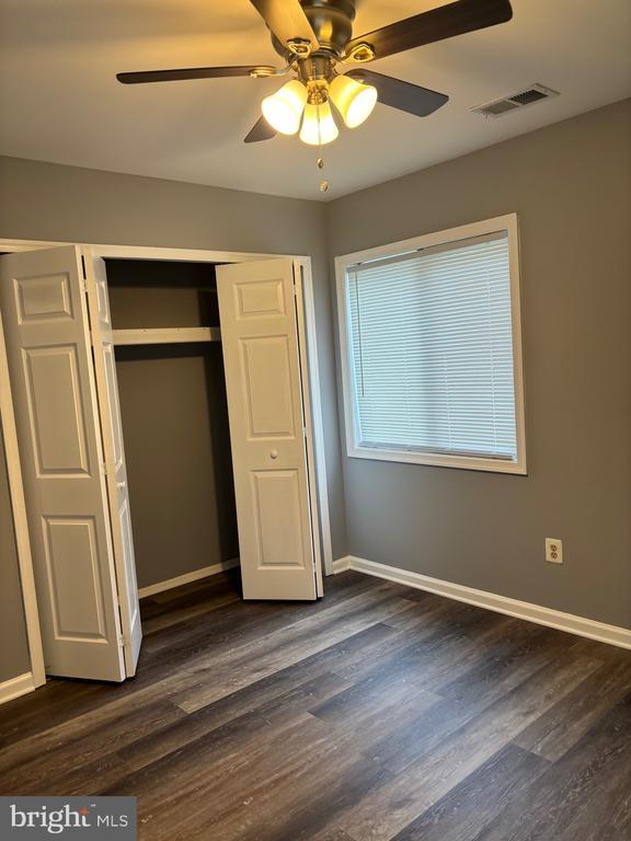 Building Photo - 9700 Cedarhollow Ln