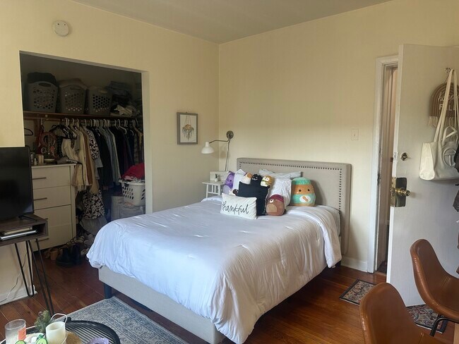 Foto del edificio - 644 W Wrightwood Ave