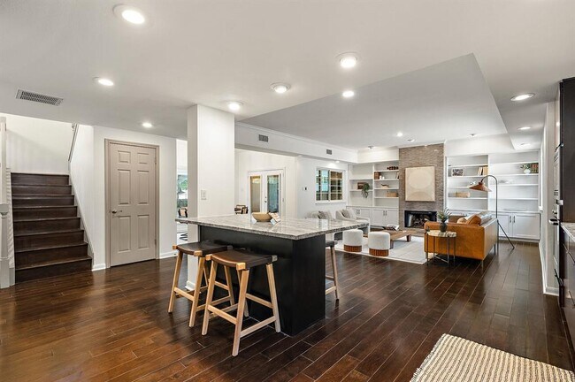 Foto del edificio - 1702 Newning Ave