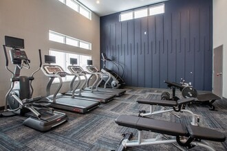 Interior Photo - HUB13