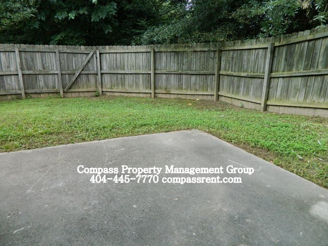 Building Photo - 3788 London Dr
