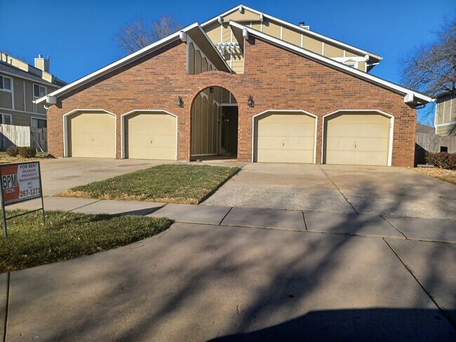 Foto del edificio - 10504 W Texas St