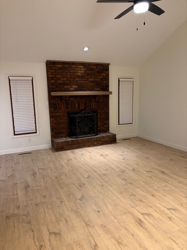 Foto del edificio - 1411 W Highland St