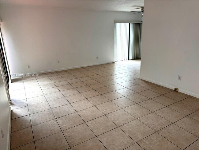 Foto del edificio - 9112 SW 159th Terrace