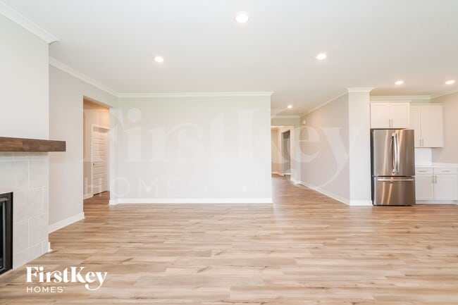 Building Photo - 3602 Chalmers Dr