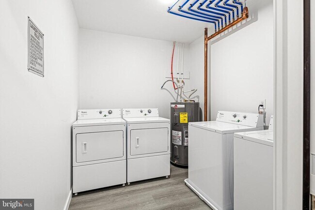 Foto del edificio - 915 N Broad St