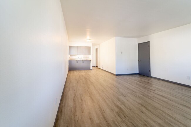 Foto del edificio - 3 bd/1 ba Duplex in Tacoma - $1,600