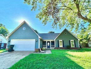 Building Photo - 3063 Lauren Dr