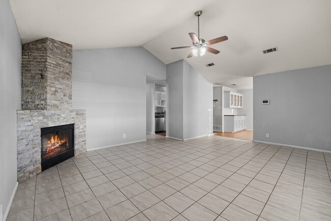 Foto del edificio - 1728 Linda Ave