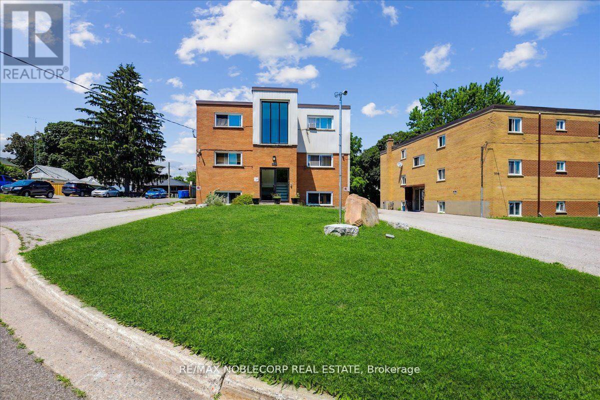 Photo principale - 362-362 Elgin Ct