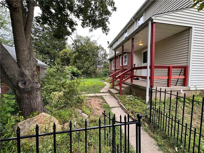 Building Photo - 4173 Fairmont St