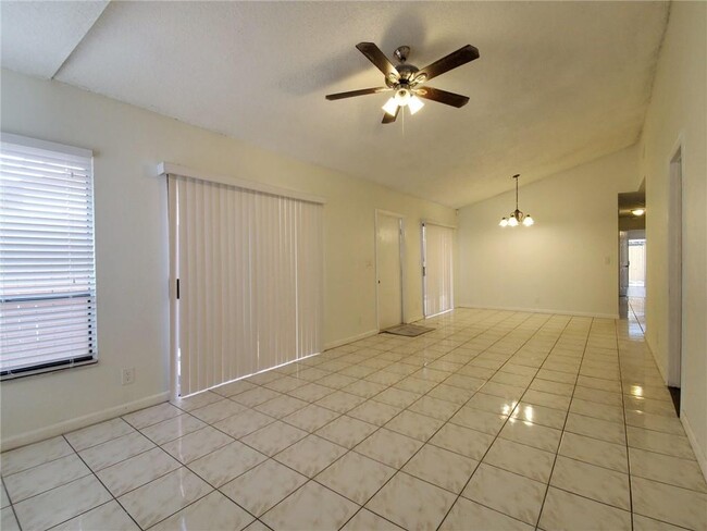 Building Photo - 7424 SW 14th Ct