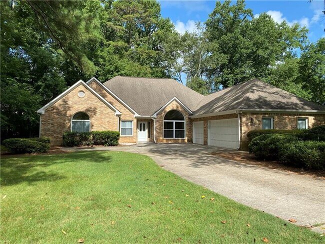 Foto del edificio - 440 Cameron Woods Ct