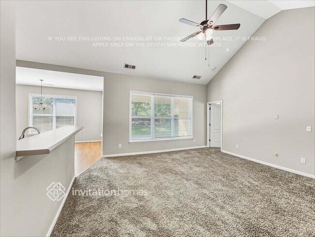 Foto del edificio - 5020 Fieldstone View Cir