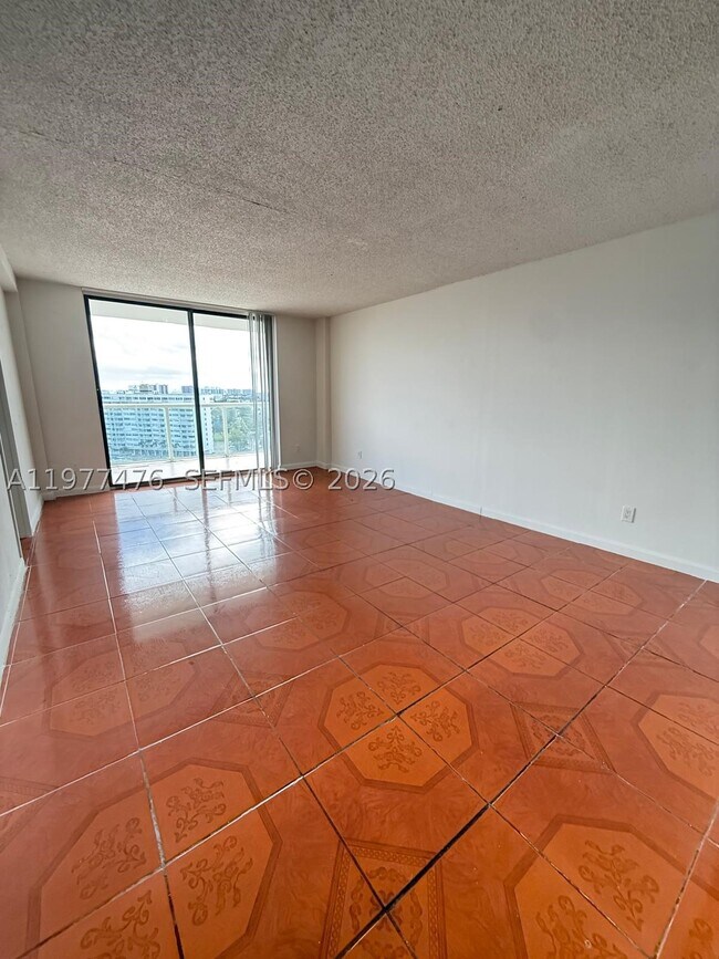 Building Photo - 13499 Biscayne Blvd