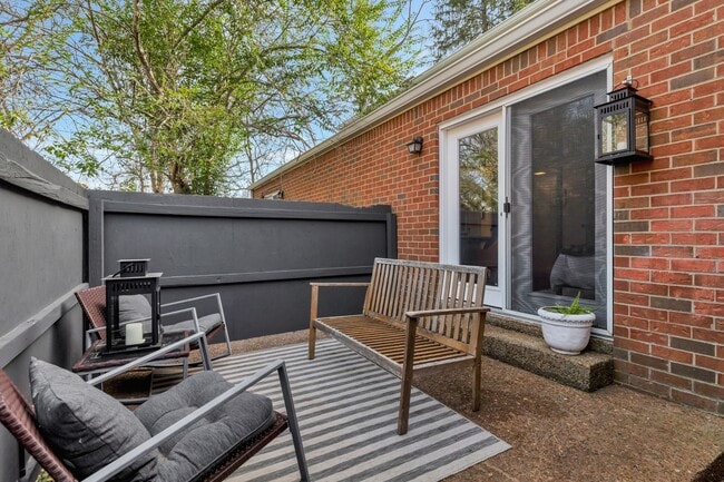 Building Photo - Live just minutes from the charm and excit...