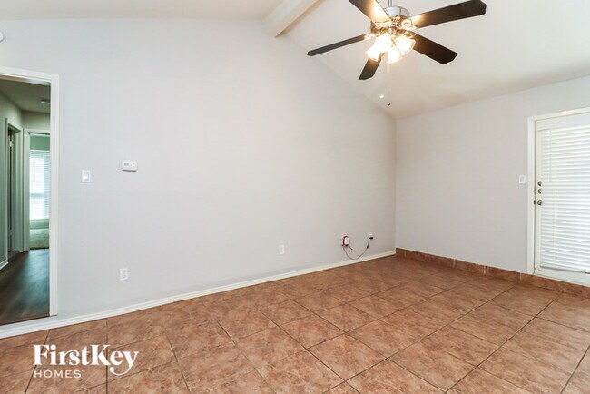 Foto del edificio - 2259 Shady Brook Dr