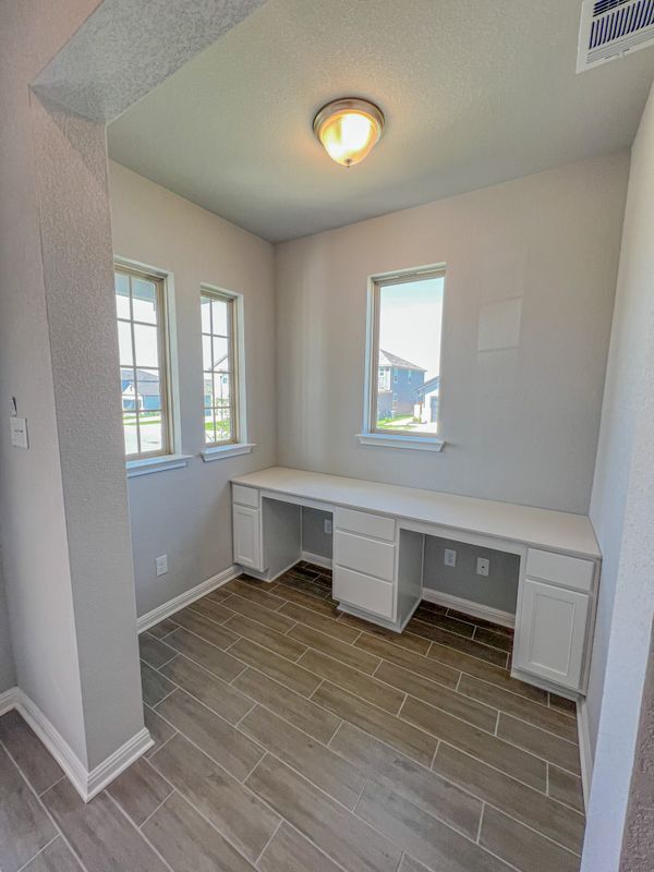 Building Photo - 101 Drifter Ln