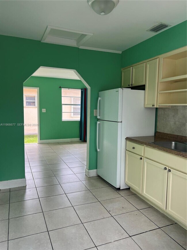 Foto del edificio - 1013 Foster Rd