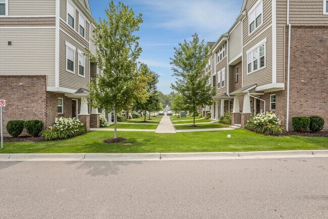 Foto del edificio - 2500 Normandy Rd