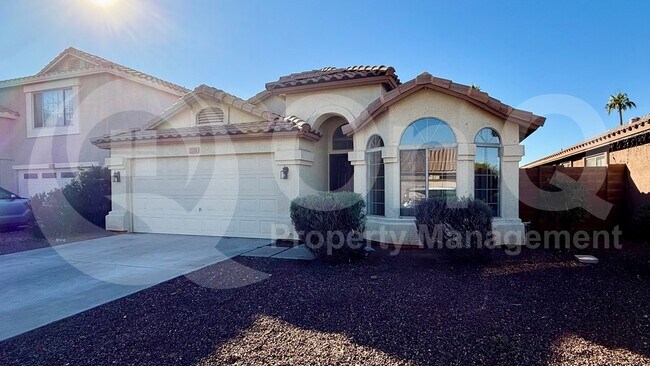 Building Photo - 2218 S 114th Ln