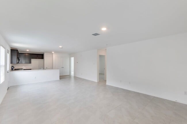 Building Photo - 7769 Ruellia Rd