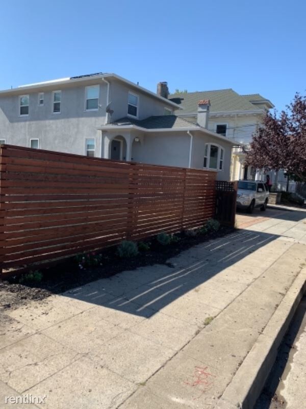 Building Photo - 1 br, 1 bath Apartment - 671 Apgar Street