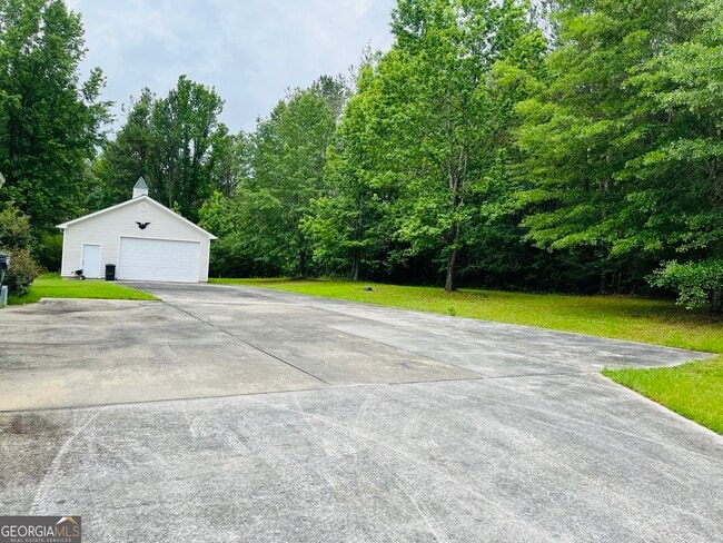 Building Photo - 947 Beavers Rd