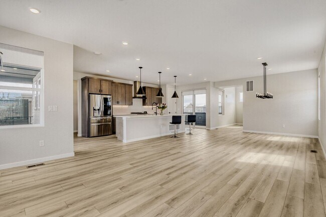 Foto del edificio - Brand-new residence with an ADU for rent in the highly sought-after Lyric at RidgeGate Lone Tree ...