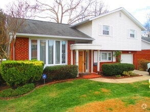 Building Photo - 8712 Hartsdale Ave