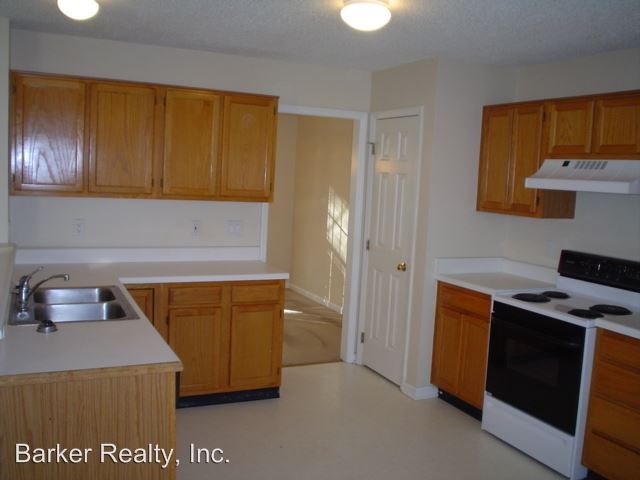 Building Photo - 500 Marsh Grass Dr
