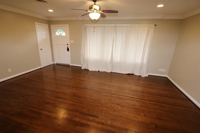 Building Photo - 5338 Schumacher Ln