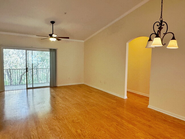 Building Photo - 3BR/2.5 BA Cottages at Winding Creek Townh...