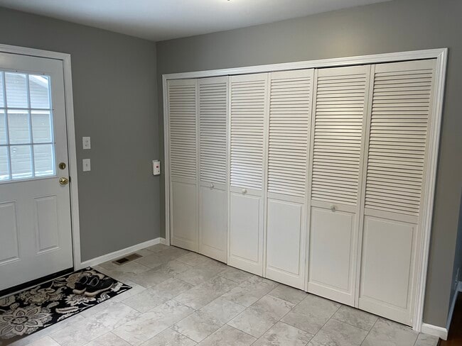 Building Photo - 4737 Laird St