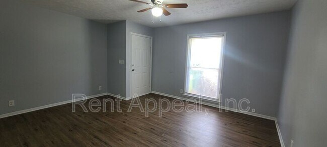 Foto del edificio - 813 Sheppard Way