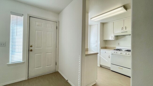 Foto del edificio - One Bedroom Apartment Near Downtown SLO