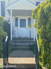 Building Photo - 252 Sawmill Rd
