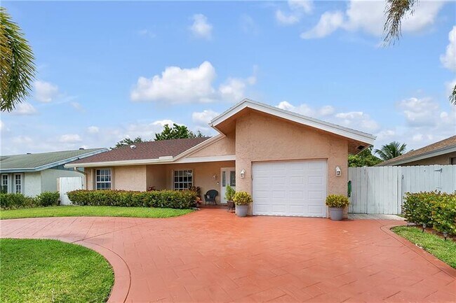 Foto del edificio - 7425 SW 14th Ct