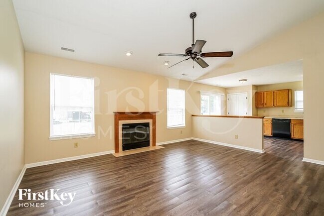 Building Photo - 4126 Beechwood Ct