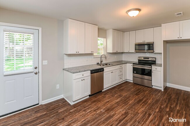 Foto del edificio - 5837 Carved Oak Cir