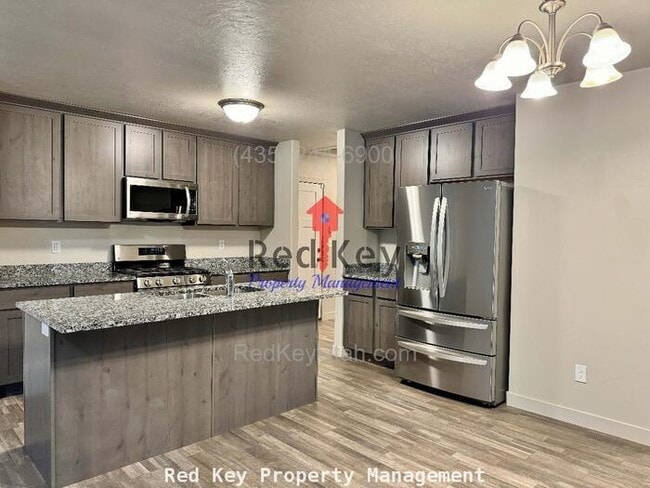 Building Photo - 789 Colony Dr