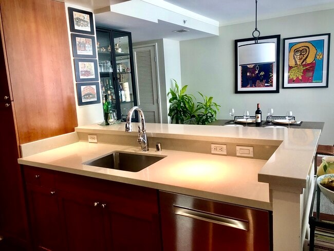 Kitchen - 400 Beale St
