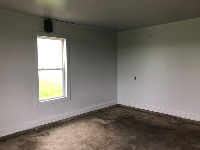 Concrete Floor and Electric in Shed - 14781 Airport Rd