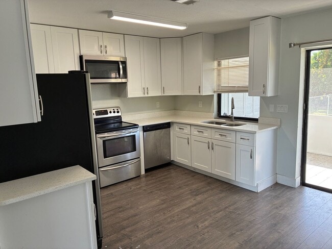 Foto del edificio - 1920 SW 47th Terrace