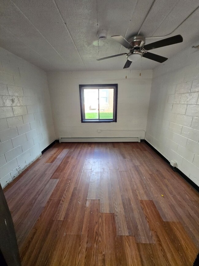 Foto del edificio - 924 Greenbrier Rd
