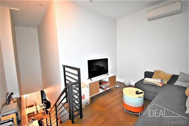 Building Photo - 173 Court Street #TOP-FLOORR